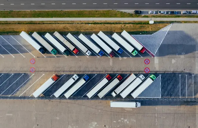 Projeto de lei torna obrigatória a construção de pontos de descanso para caminhoneiros em rodovias